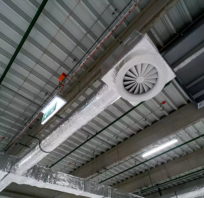 Why Homeowners & Businesses Trust Us in Roselle, IL?