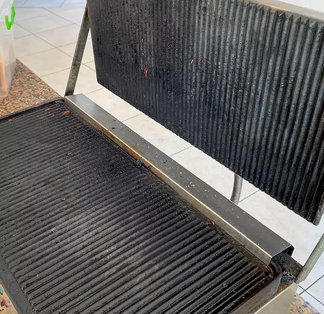 Why Homeowners & Businesses Trust Us in Roselle, IL?